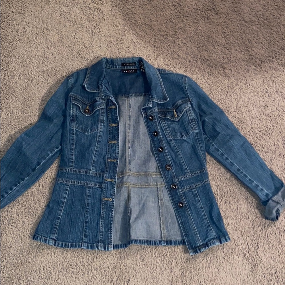 ⭐️3 for $20! Axcess denim jacket